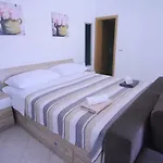 Arija *